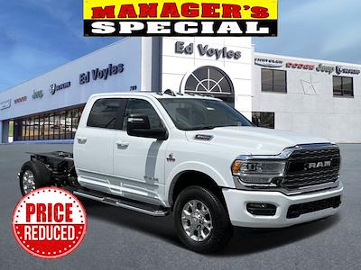 New 2023 Ram 3500 Limited Crew Cab 4WD, Cab Chassis for sale #512090 - photo 1