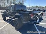 Used 2022 Jeep Gladiator Overland Crew Cab 4WD, Pickup for sale #514159A - photo 5