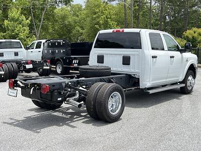 2024 Ram 3500 Crew Cab DRW 4WD, Cab Chassis for sale #514176 - photo 2