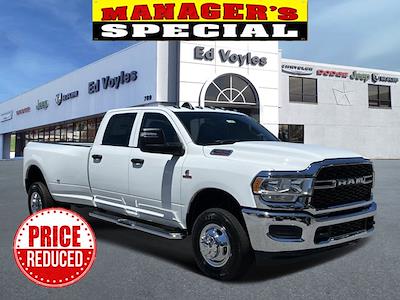 New 2024 Ram 3500 Tradesman Crew Cab 4WD, Pickup for sale #514454 - photo 1