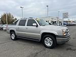 2005 Chevrolet Avalanche 4x4, Pickup for sale #R3742A - photo 6