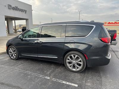 Used 2019 Chrysler Pacifica Limited FWD, Minivan for sale #25039A - photo 2