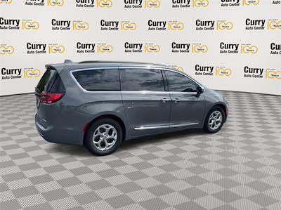 Used 2022 Chrysler Pacifica Limited FWD, Minivan for sale #P7189 - photo 2