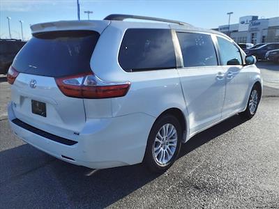 Used 2015 Toyota Sienna 4x2, Minivan for sale #FA21458AA - photo 2