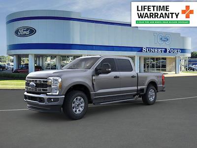 New 2024 Ford F-250 XLT Crew Cab 4WD, Pickup for sale #72103 - photo 1