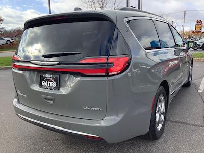 Used 2022 Chrysler Pacifica Limited FWD, Minivan for sale #M8140P - photo 2