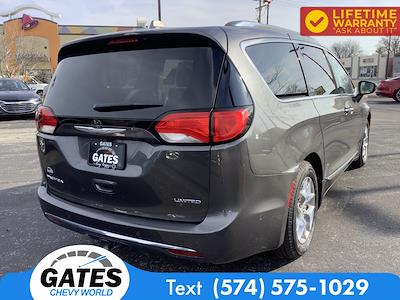 Used 2017 Chrysler Pacifica Limited FWD, Minivan for sale #M8679A - photo 2
