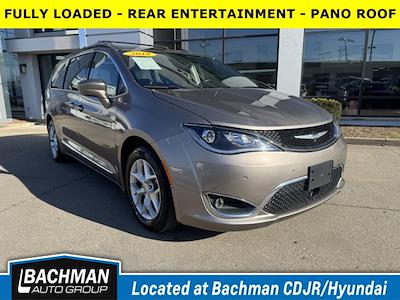 Used 2018 Chrysler Pacifica Touring L Plus FWD, Minivan for sale #H250020A - photo 1