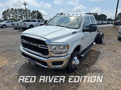 New 2024 Ram 3500 Tradesman Crew Cab 4x4, Cab Chassis for sale #248479 - photo 1