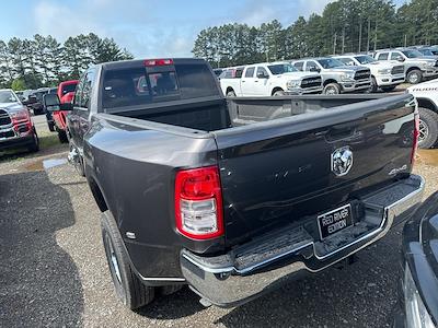 2024 Ram 3500 Crew Cab DRW 4x4, Pickup for sale #256705 - photo 2