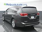 Used 2017 Chrysler Pacifica Limited FWD, Minivan for sale #C17332 - photo 2