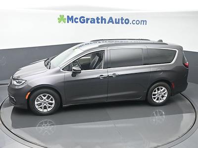 Used 2022 Chrysler Pacifica Touring L FWD, Minivan for sale #C240864B - photo 1