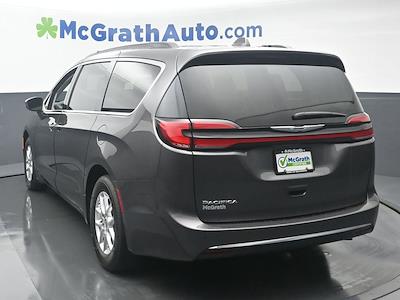 Used 2022 Chrysler Pacifica Touring L FWD, Minivan for sale #C240864B - photo 2