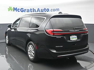 Used 2022 Chrysler Pacifica Touring L FWD, Minivan for sale #D13651 - photo 2