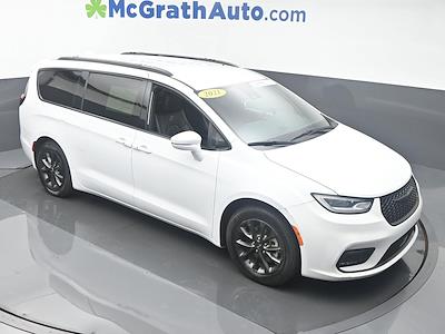 Used 2021 Chrysler Pacifica Touring L FWD, Minivan for sale #F11944 - photo 2