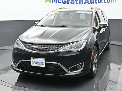 Used 2017 Chrysler Pacifica Limited FWD, Minivan for sale #M240363A - photo 1