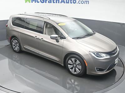 2018 Chrysler Pacifica FWD, Minivan for sale #M33116A - photo 2