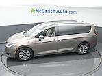 2018 Chrysler Pacifica FWD, Minivan for sale #M33116A - photo 17