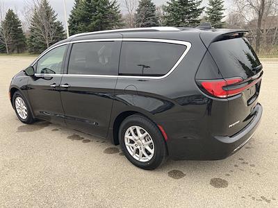 Used 2021 Chrysler Pacifica Touring L FWD, Minivan for sale #N13476 - photo 2