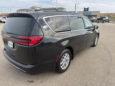 Used 2022 Chrysler Pacifica Touring L FWD, Minivan for sale #N13619 - photo 2