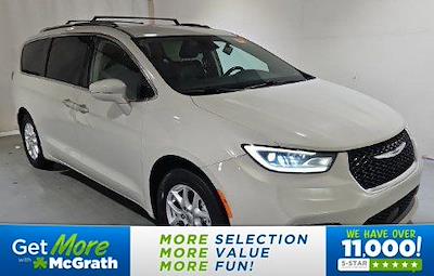 Used 2021 Chrysler Pacifica Touring L FWD, Minivan for sale #P13474 - photo 1