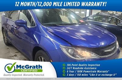 Used 2020 Chrysler Pacifica Touring FWD, Minivan for sale #Q11126 - photo 1