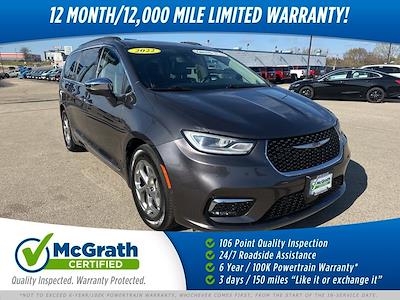 Used 2022 Chrysler Pacifica Limited FWD, Minivan for sale #Q51736A - photo 1