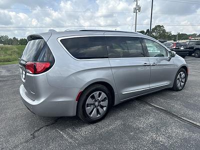 Used 2018 Chrysler Pacifica Hybrid Limited FWD, Minivan for sale #S241204A - photo 2