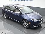 Used 2018 Chrysler Pacifica Limited FWD, Minivan for sale #Y250016A - photo 4