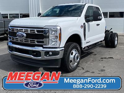 2024 Ford F-350 Super Cab DRW 4x4, Cab Chassis for sale #24F1802 - photo 1