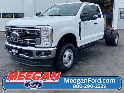 2024 Ford F-350 Super Cab DRW 4x4, Cab Chassis for sale #24F2244 - photo 1