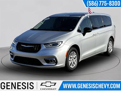 2024 Chrysler Pacifica FWD, Minivan for sale #R145884A - photo 1