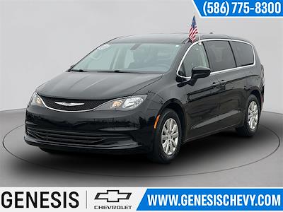 Used 2020 Chrysler Voyager L FWD, Minivan for sale #R237524A - photo 1