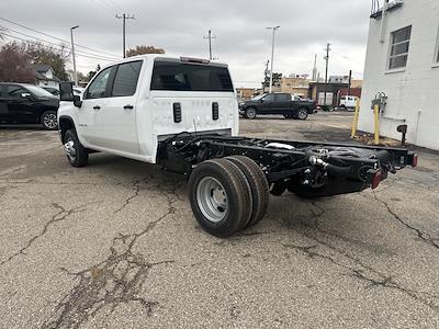 2025 Chevrolet Silverado 3500 Crew Cab 4x4, Cab Chassis for sale #SF142844 - photo 2