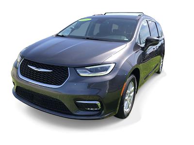 Used 2022 Chrysler Pacifica Touring L FWD, Minivan for sale #CP1237 - photo 1