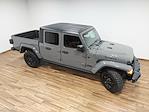 Used 2021 Jeep Gladiator Sport Crew Cab 4x4, Pickup for sale #JLUT10008 - photo 27