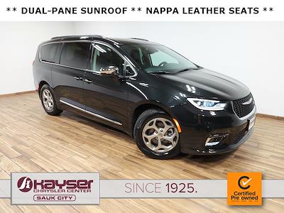 Used 2023 Chrysler Pacifica Limited FWD, Minivan for sale #JLUT10011 - photo 1