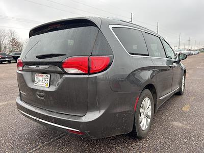 Used 2018 Chrysler Pacifica Touring L FWD, Minivan for sale #R3901A - photo 2