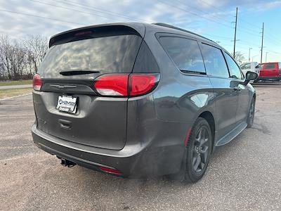 Used 2018 Chrysler Pacifica Touring L Plus FWD, Minivan for sale #S4404A - photo 2