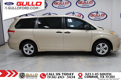 Used 2012 Toyota Sienna LE 4x2, Minivan for sale #U10815 - photo 2