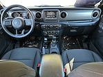 Used 2023 Jeep Gladiator Sport Crew Cab 4x4, Pickup for sale #E1N0139 - photo 19