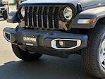 Used 2023 Jeep Gladiator Sport Crew Cab 4x4, Pickup for sale #E1N0139 - photo 4