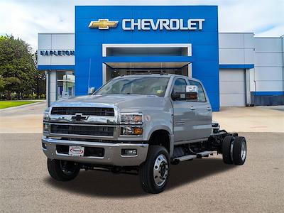 New 2024 Chevrolet Silverado 5500 LT Crew Cab 4x4, Cab Chassis for sale #124180 - photo 1