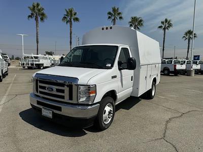 2025 Ford E-350 RWD, Royal RSV