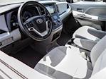 2019 Toyota Sienna 4x2, Minivan #V61345 - photo 4