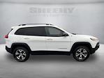 Used 2016 Jeep Cherokee Trailhawk 4x4, SUV for sale #GA37100A - photo 4