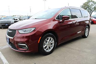 Used 2021 Chrysler Pacifica Touring L FWD, Minivan for sale #P5358 - photo 1