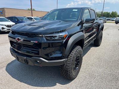 2024 Chevrolet Colorado Crew Cab 4WD, Pickup for sale #82226 - photo 1