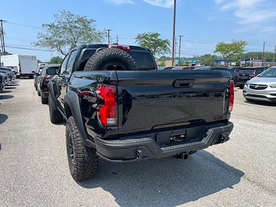 2024 Chevrolet Colorado Crew Cab 4WD, Pickup for sale #82226 - photo 2