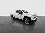 New 2025 Chevrolet Silverado 2500 Custom Double Cab 4x4, Pickup for sale #E26613 - photo 3